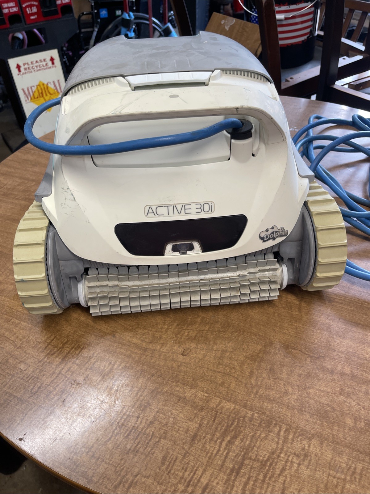 Maytronics Dolphin Active 30i Robotic Pool Cleaner