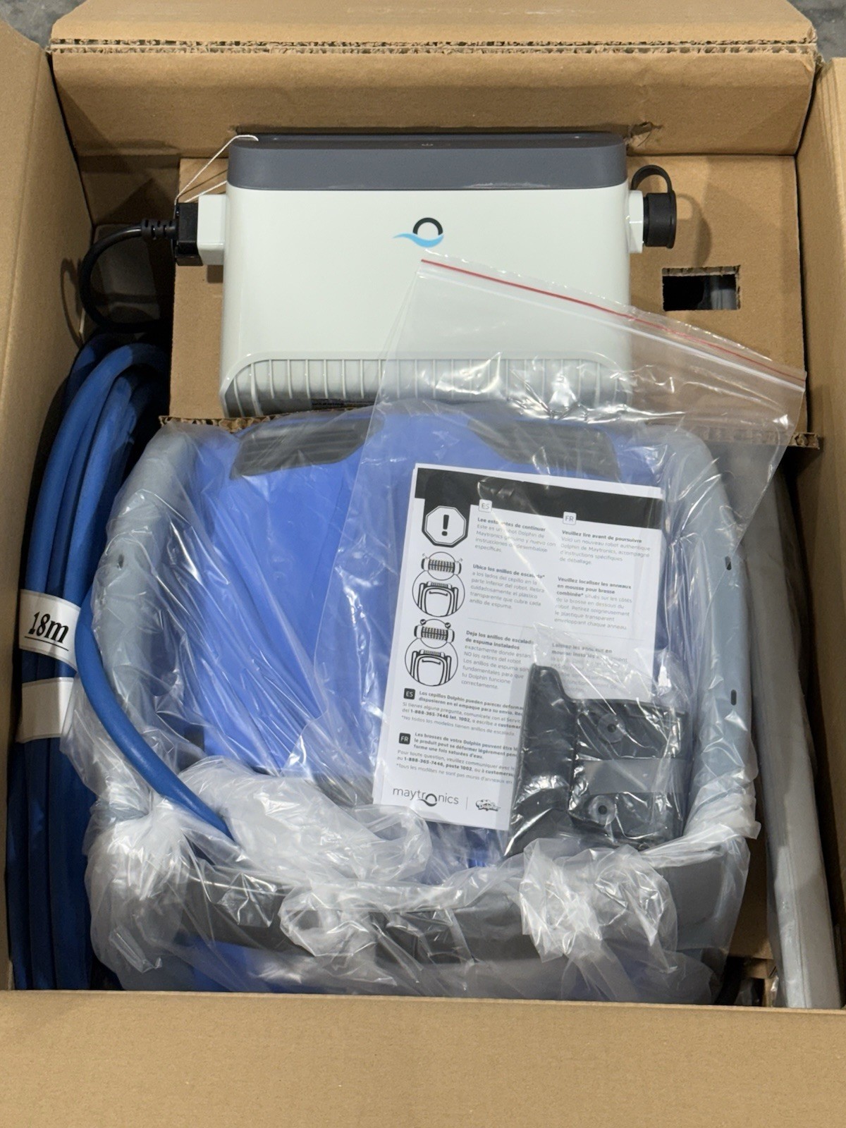 Maytronics Dolphin M600 Wifi Robotic Pool Cleaner Floor Wall Waterline BRAND NEW