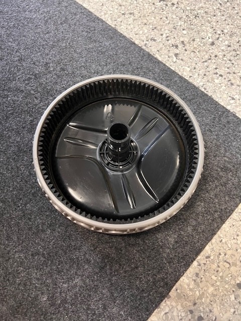 Used Polaris 9550 Sport Robotic Cleaner Wheel R0539500 9400 9450