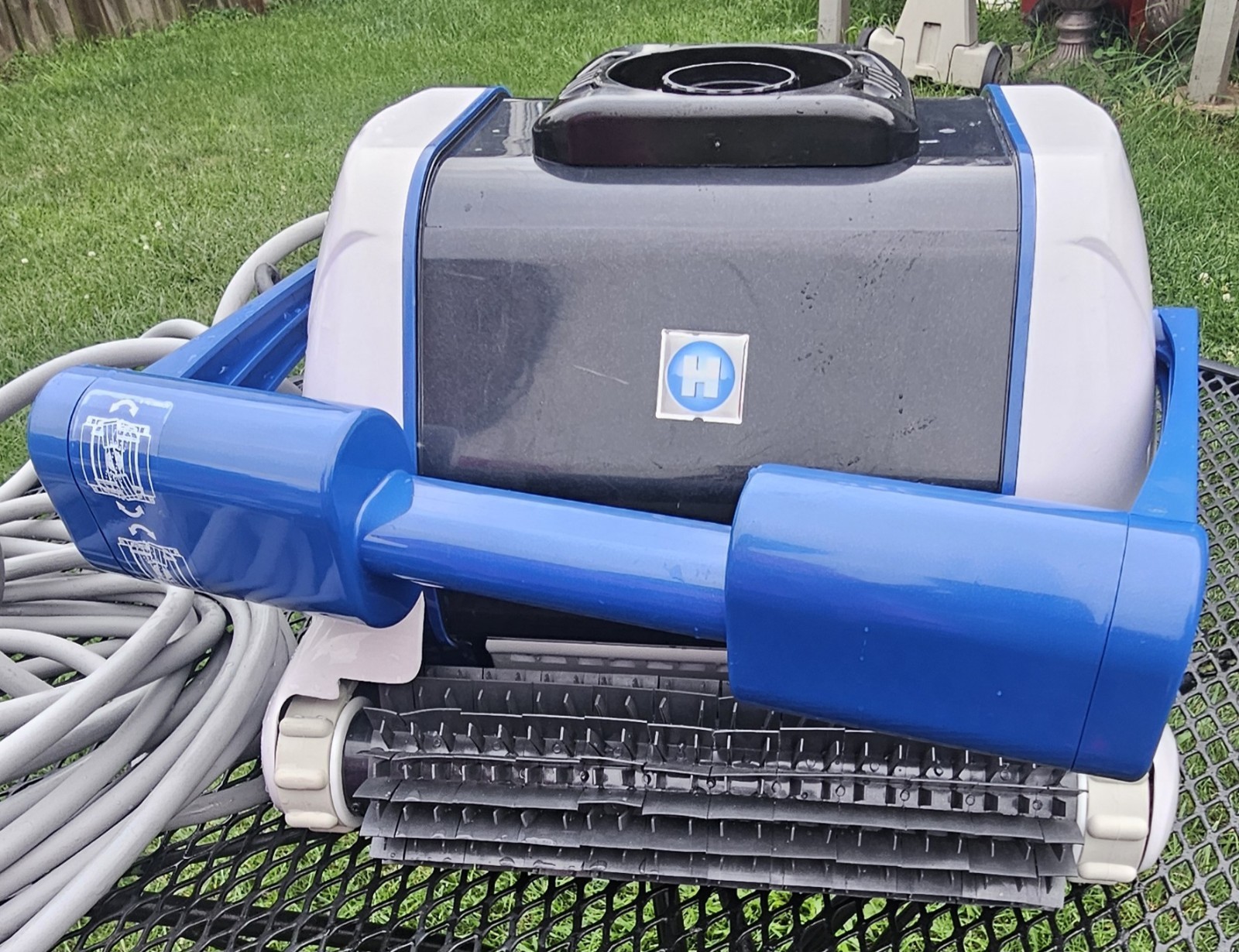 Hayward Tigershark QC In-Ground Robotic Pool Cleaner