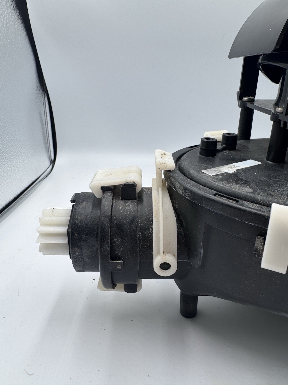 Dolphin Genuine Robotic Pool Cleaner Maytronics Motor Unit 9995388-EX M2L