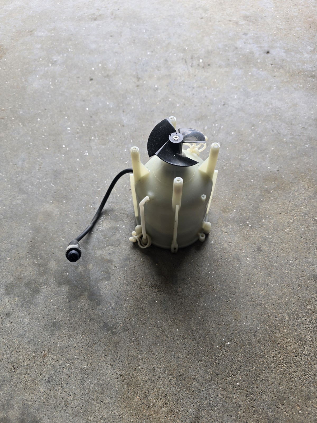 AQUABOT AS00035R PUMP MOTOR BREEZE IQ WORKS GREAT 👍 Free Shipping 🚢