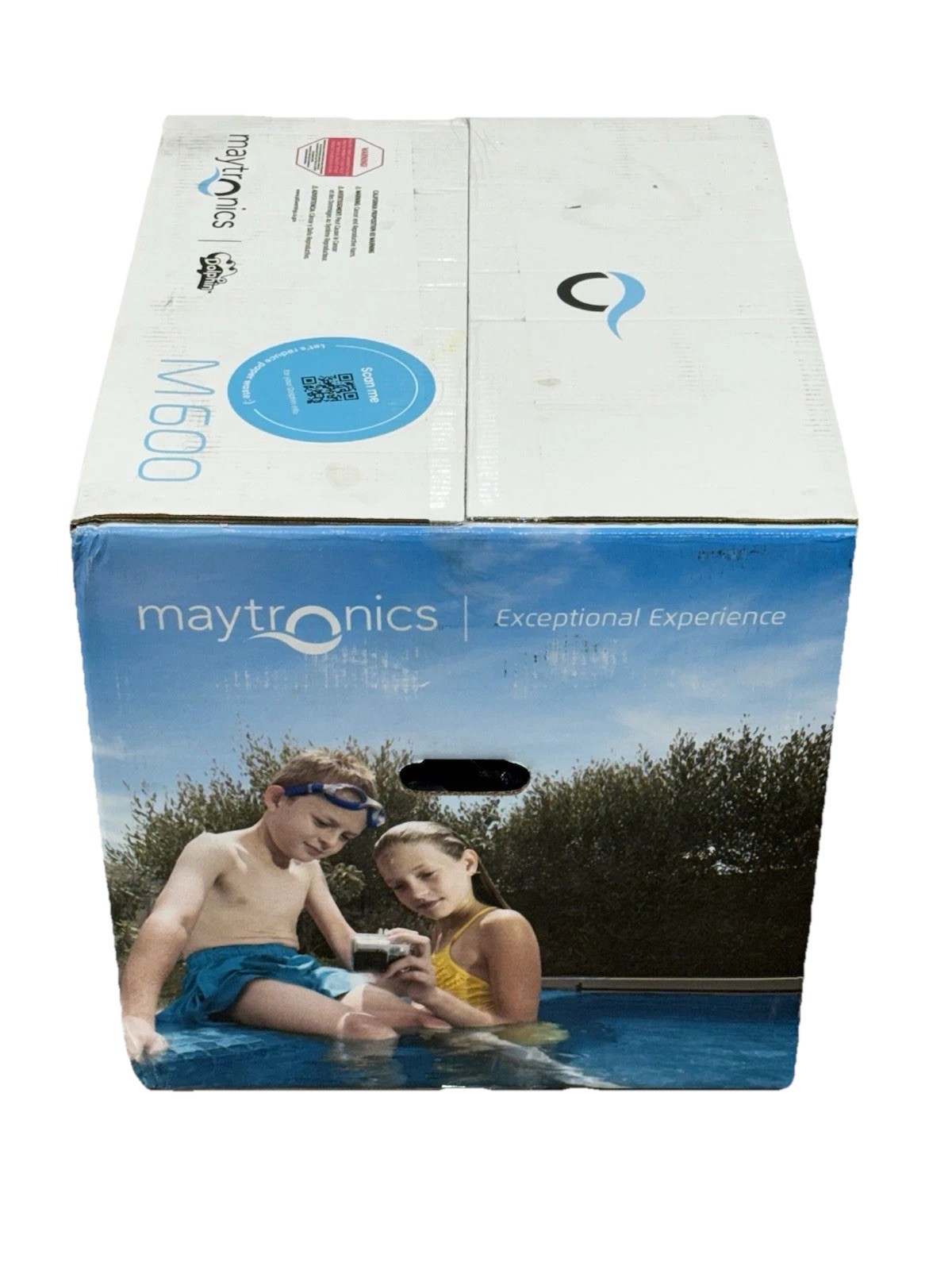 Maytronics Dolphin M600 Wifi Robotic Pool Cleaner Floor Wall Waterline BRAND NEW
