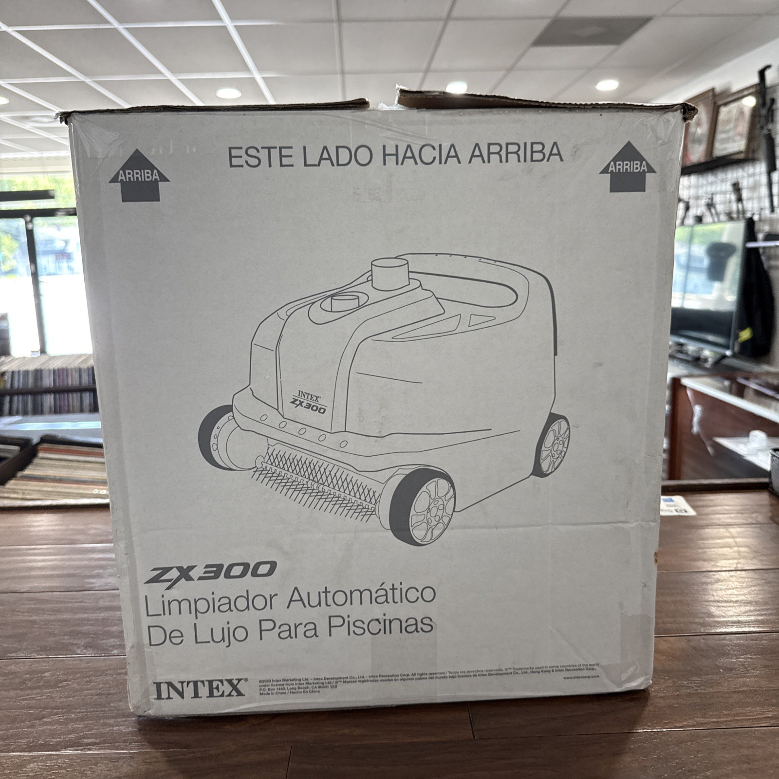Intex ZX300 Automatic Pool Vacuum Cleaner for Above Ground Pools 700 GPH