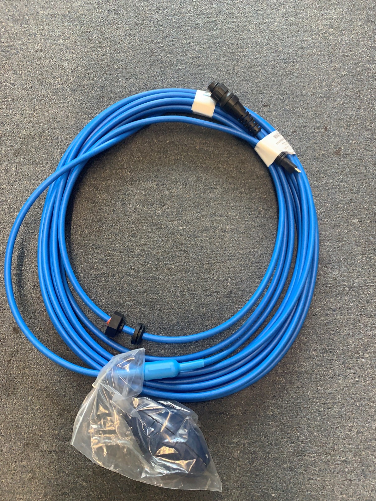 Maytronics / Dolphin 9995884-DIY ( NO SWIVEL, 2 WIRE – FLOAT ) – NAUTILUS CC