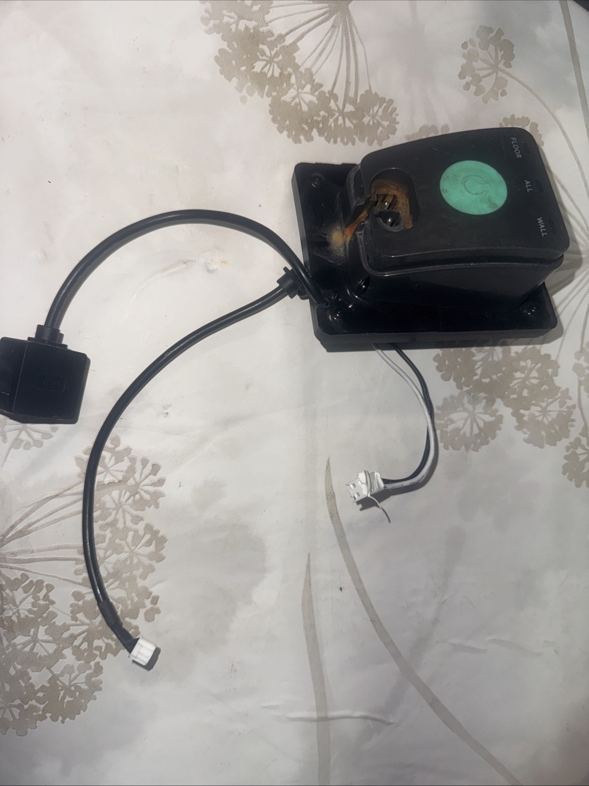 Parts For:POOLMR Cordless Robotic Pool Cleaner -120 Mins RT, Quad-Motor Powerful
