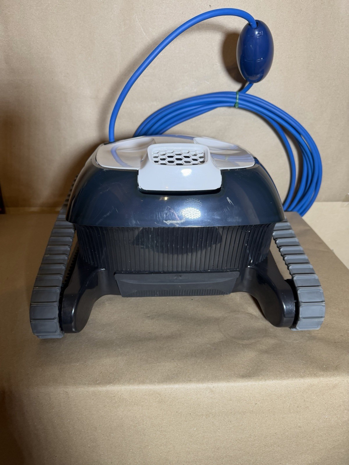 Maytronics Dolphin Explorer E20 Robotic Pool Cleaner (Used Once).