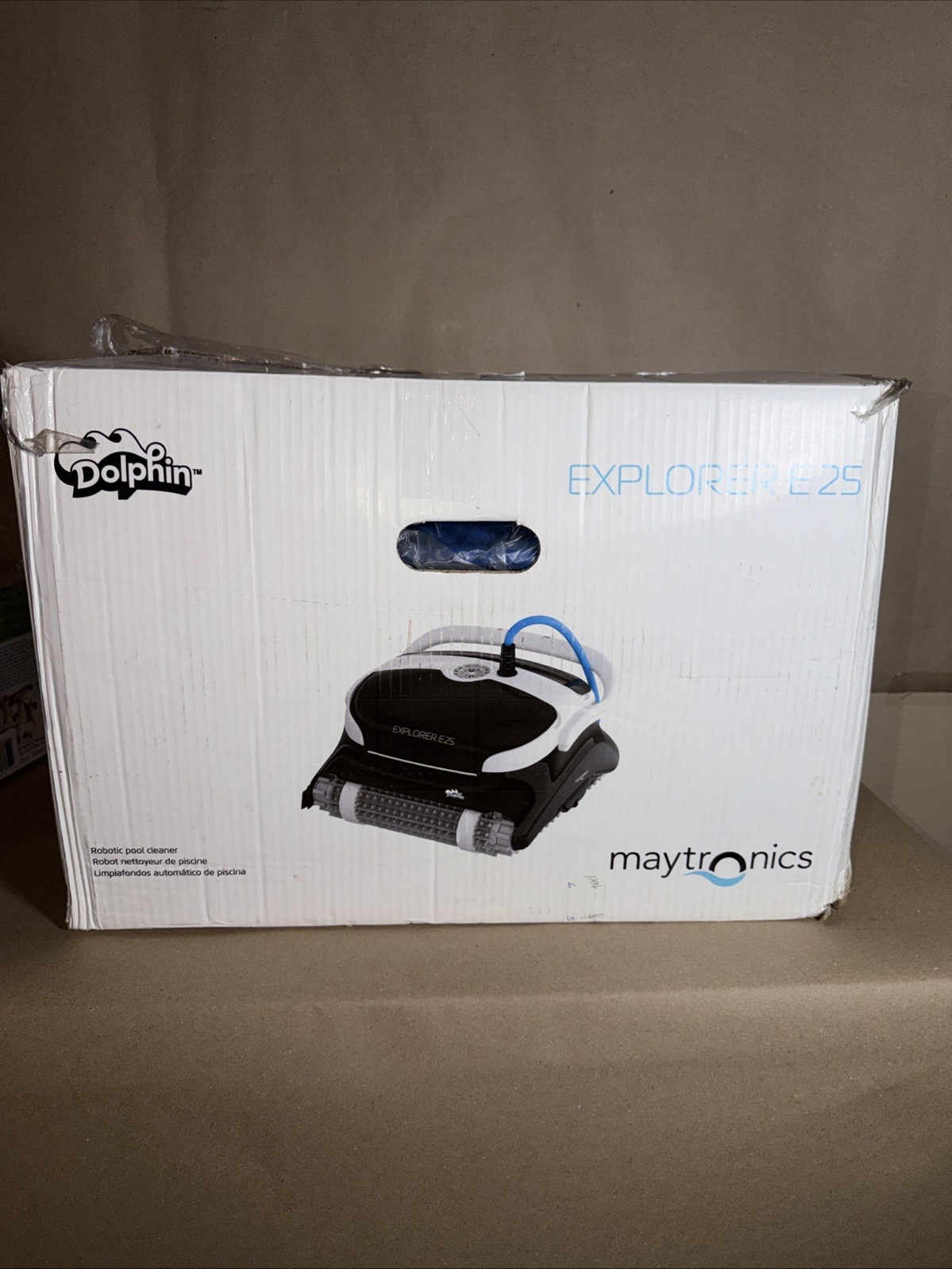 Dolphin Explorer E25 WiFi Robotic Pool Cleaner Wall Climbing. Used Once Or Twice