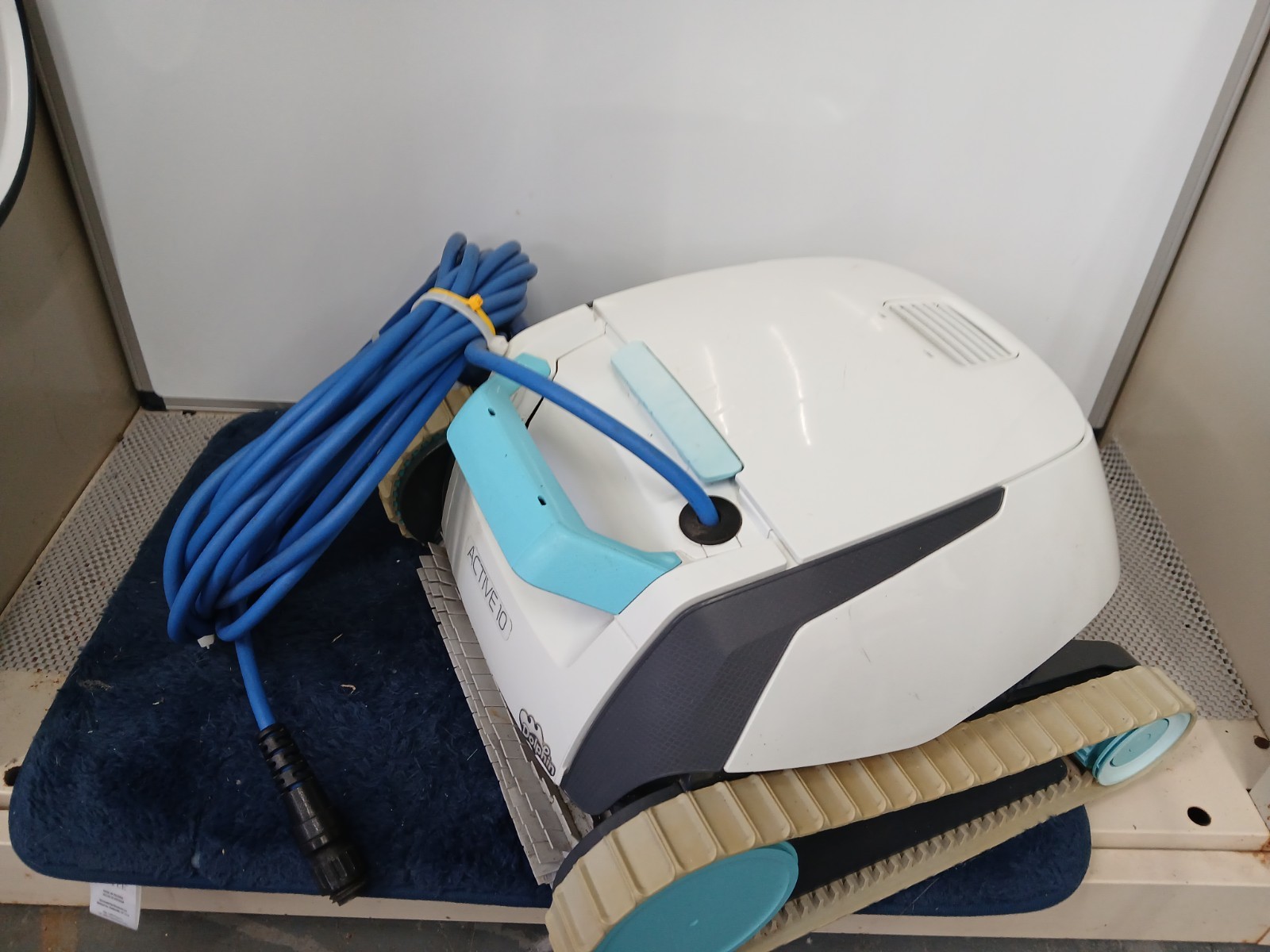 Dolphin Active 10 Pool Cleaner For Parts