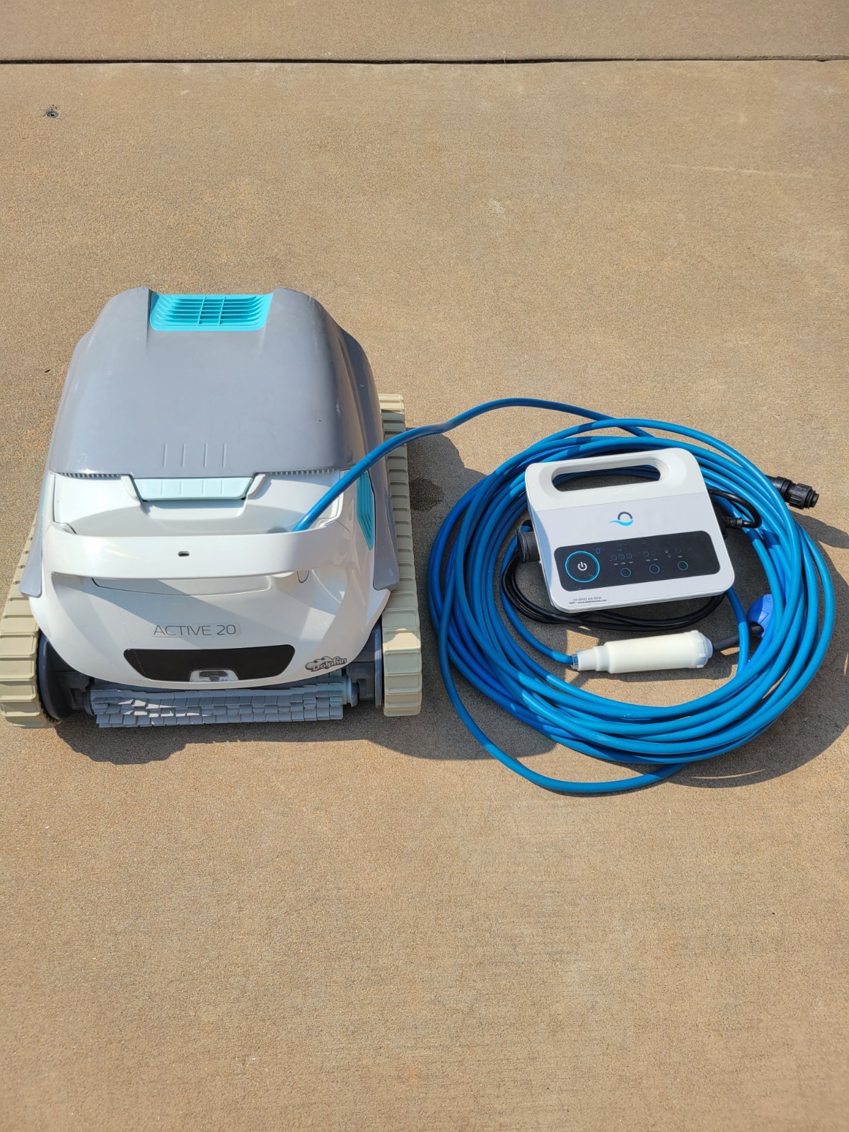 Dolphin Active 20 Robotic Pool Cleaner w/Power Supply NEW cable & NEW filters