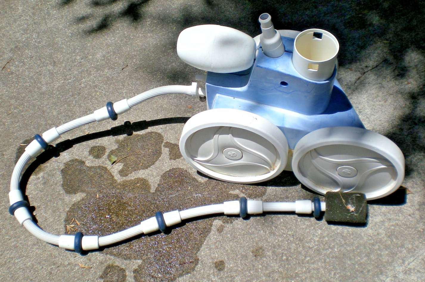 used POLARIS 380 Pool Cleaner sweep vacuum Head tail float tires for parts blue