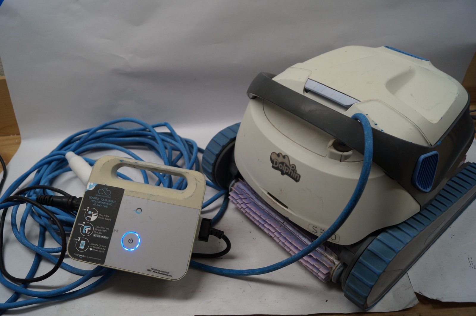 Maytronics IoT115 Dolphin S300 Robotic Pool Cleaner Wi-Fi READ PoR OFC