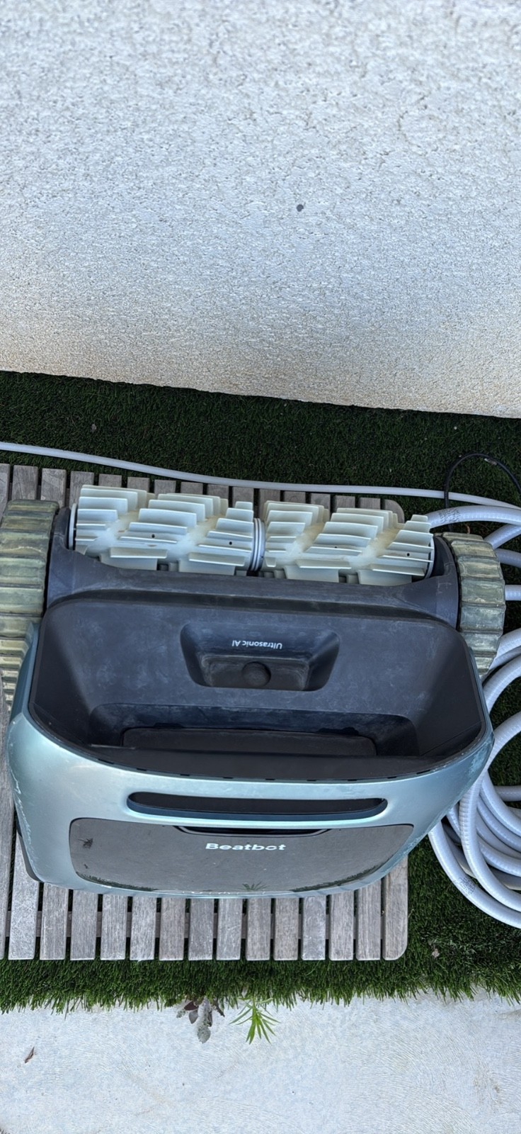 Beatbot Pro Robot Pool Cleaner