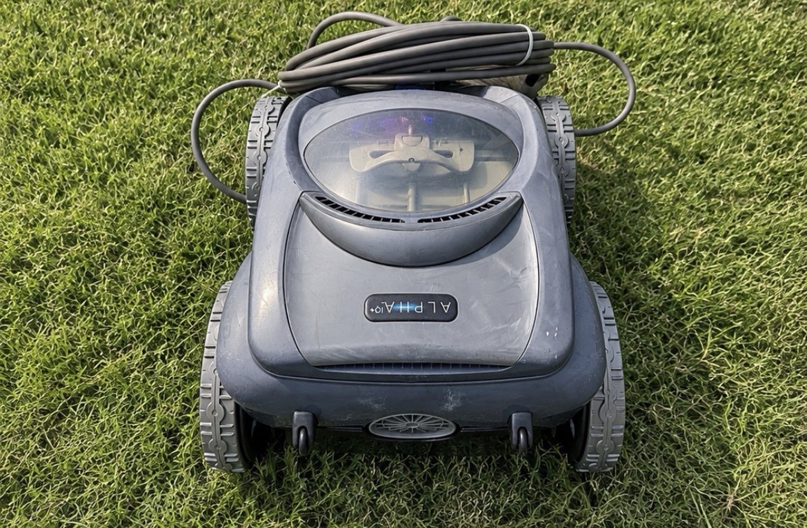 Zodiac Polaris Alpha IQ+ Robotic Pool Cleaner Vacuum W/Wifi A+ Condition Tested