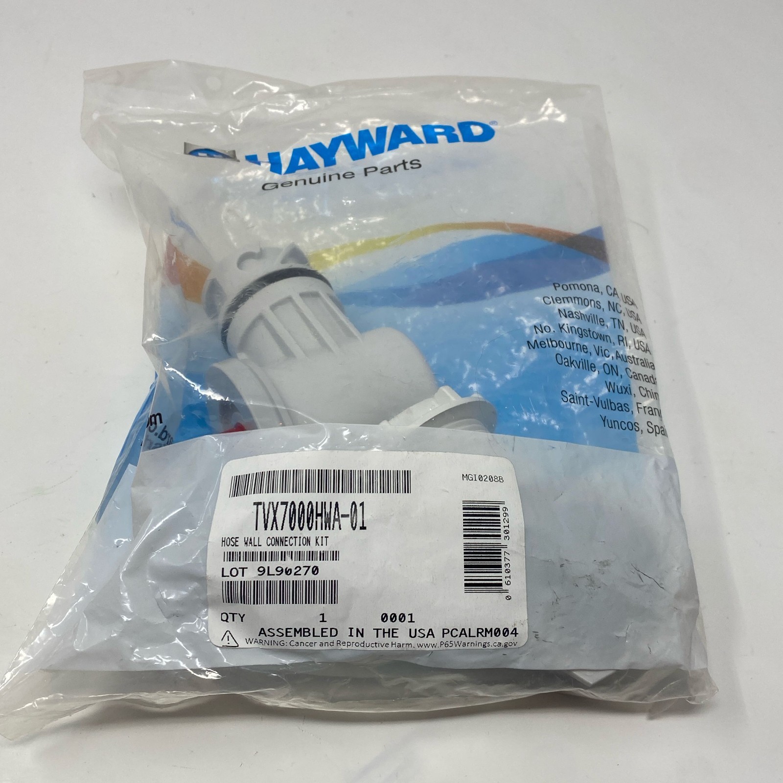 Hayward TriVac 500/700 Hose Wall Connection Kit TVX7000HWA-01 White/Gray