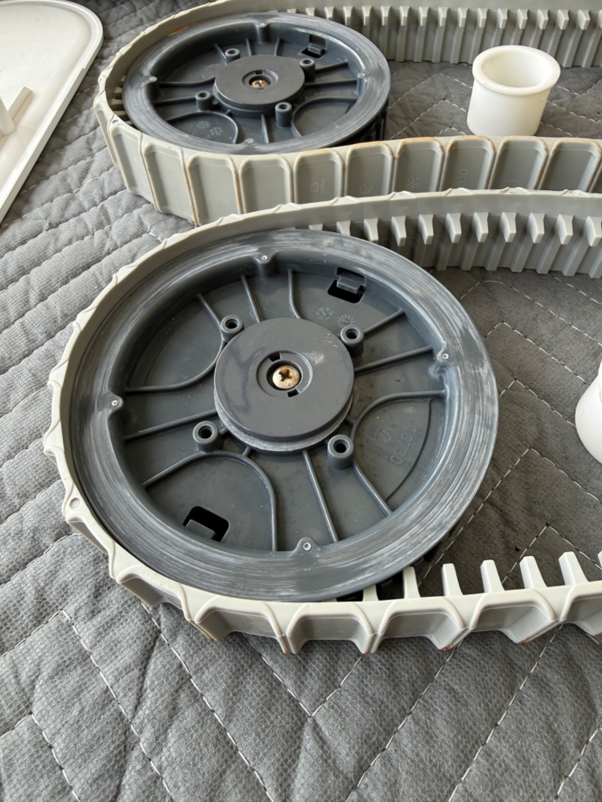 Tracks, wheels, brushes, bushings and side panels for a Prowler 930 W Pentair