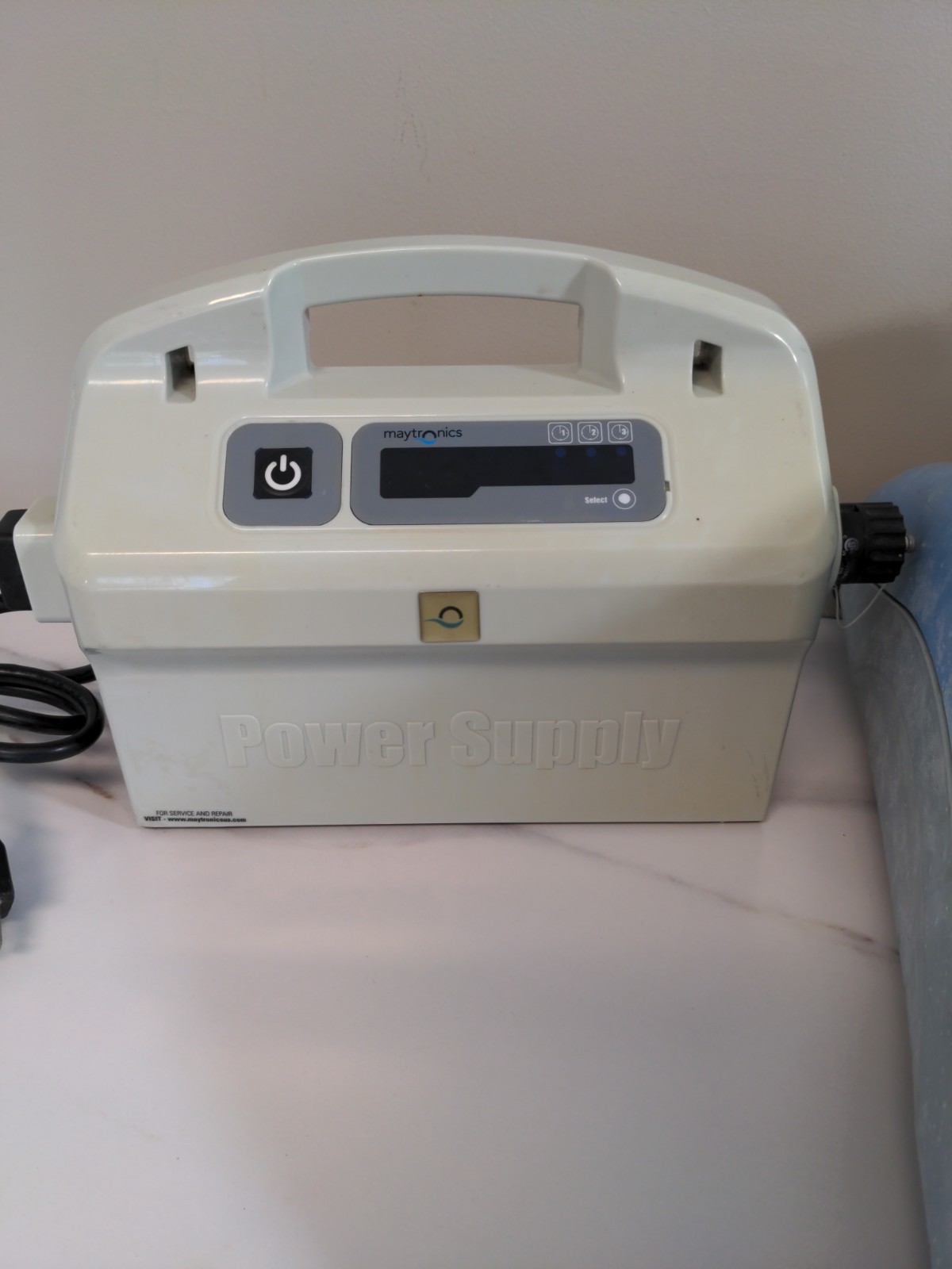Maytronics Dolphin Supreme M3 Automatic Pool Vacuum Cleaner 60 Foot Hose Power