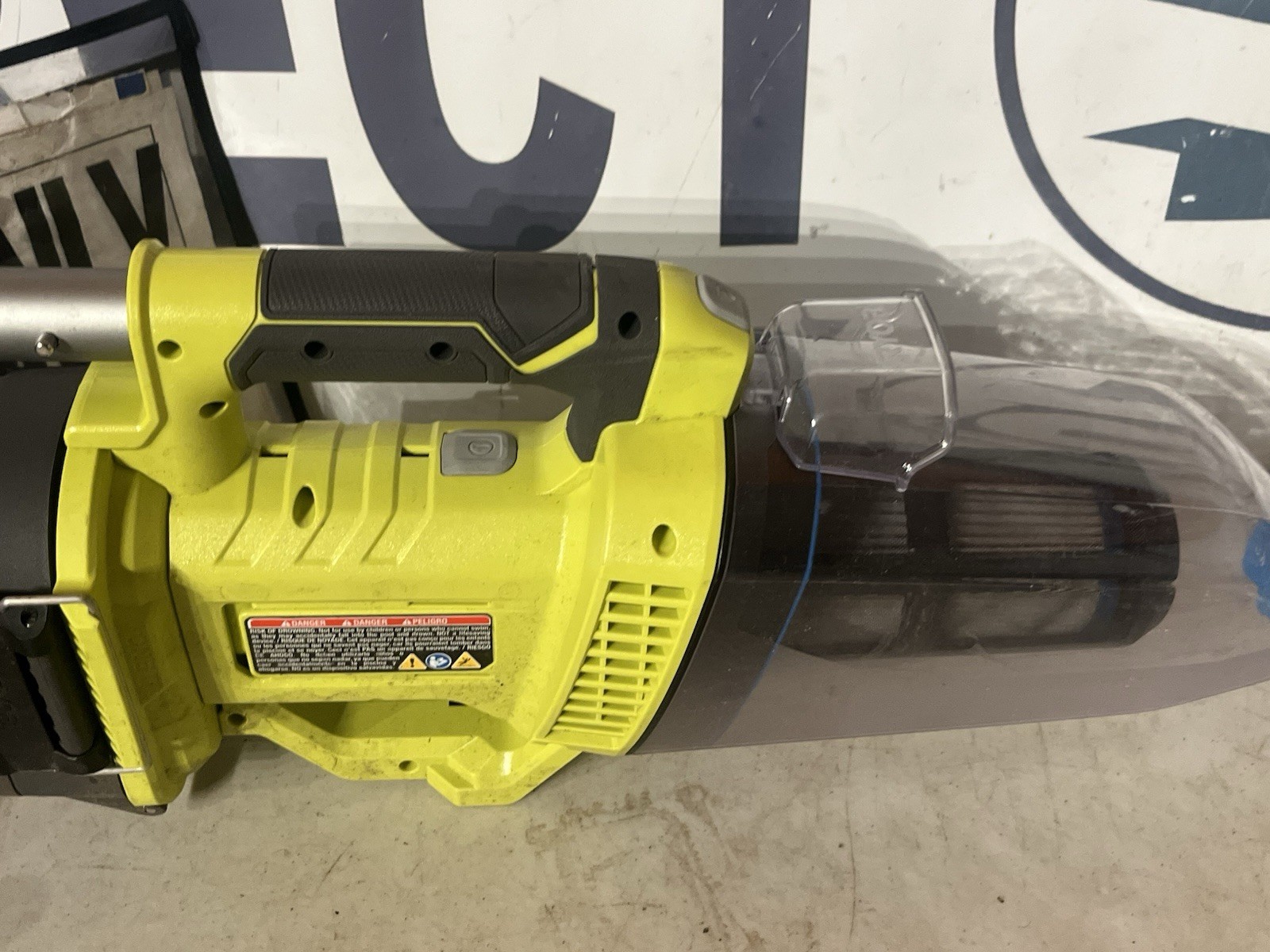 RYOBI PCL780B 18V Handheld Pool Vacuum Cleaner W/ Floor Head (Tool Only)