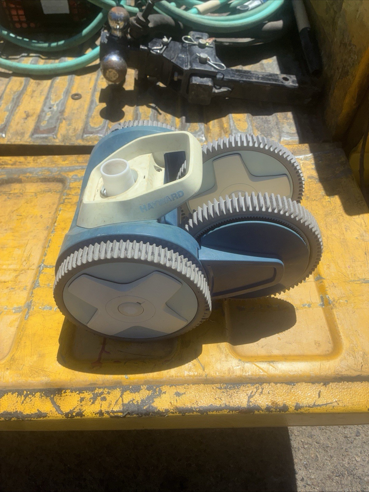 Suction Operated Pool Cleaner/ Vacuum Wall Climb, In-Ground Pools