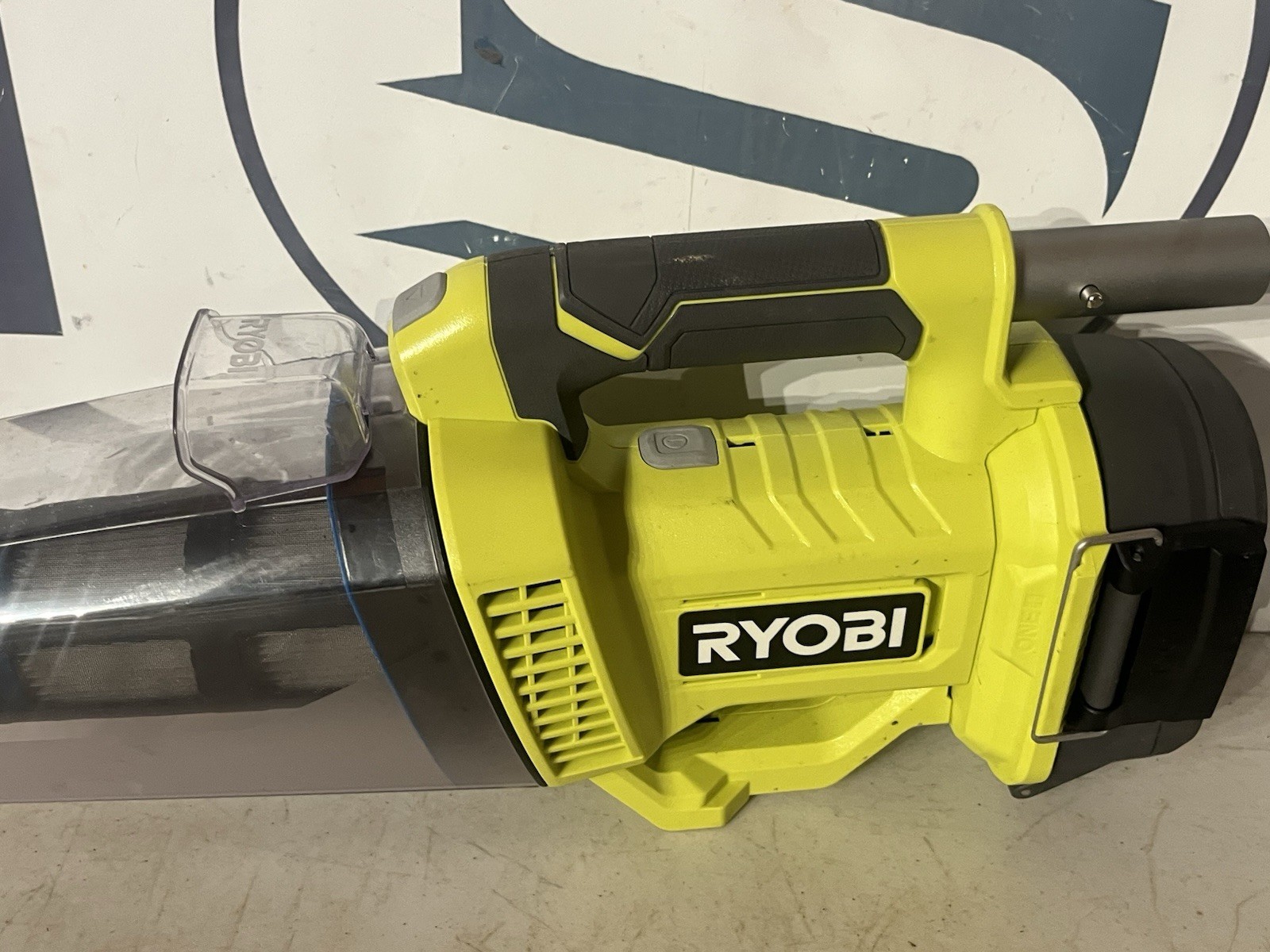 RYOBI PCL780B 18V Handheld Pool Vacuum Cleaner W/ Floor Head (Tool Only)