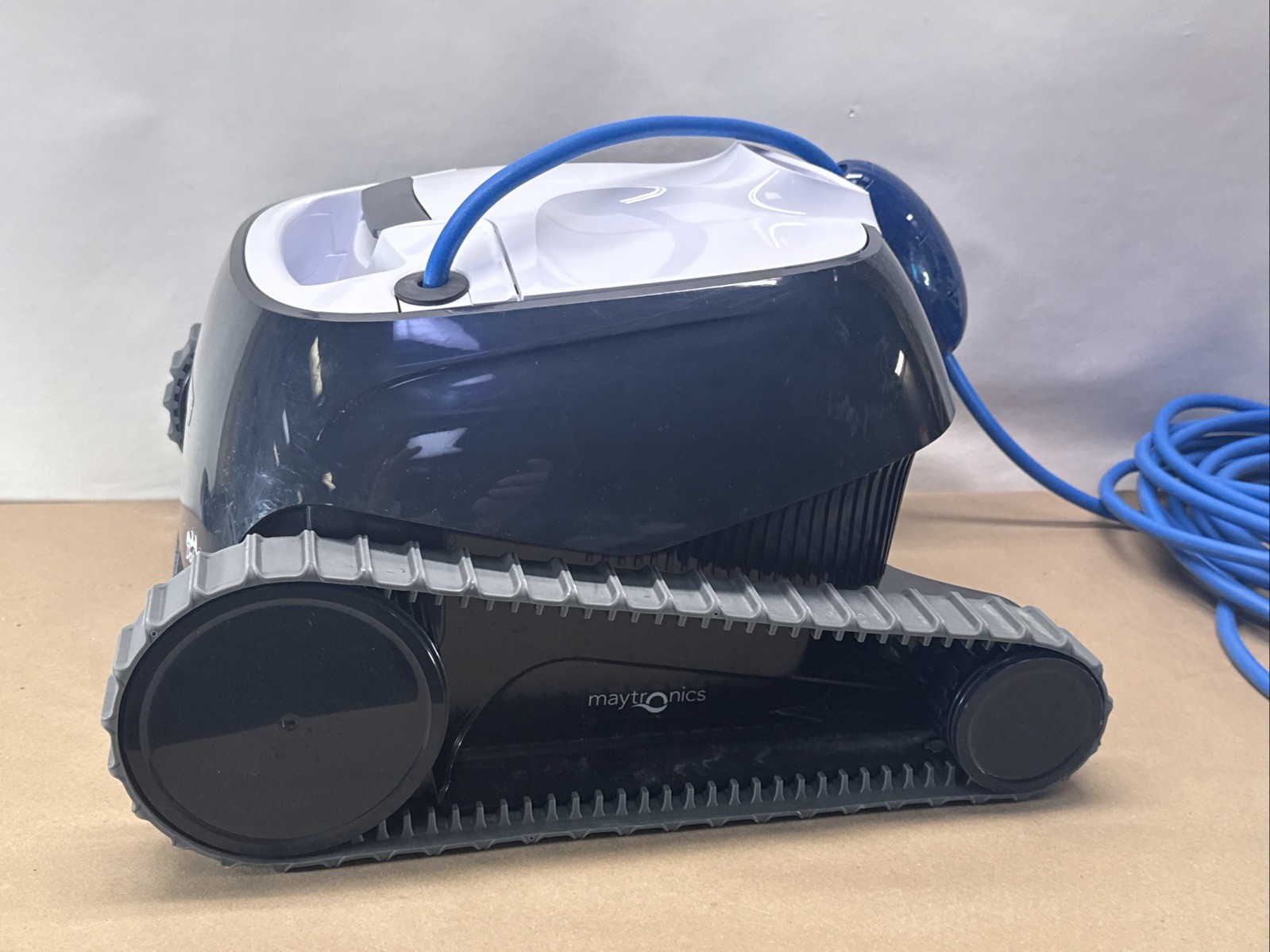 Dolphin Explorer E20 Robotic Pool Cleaner Tested Works Great Maytronics