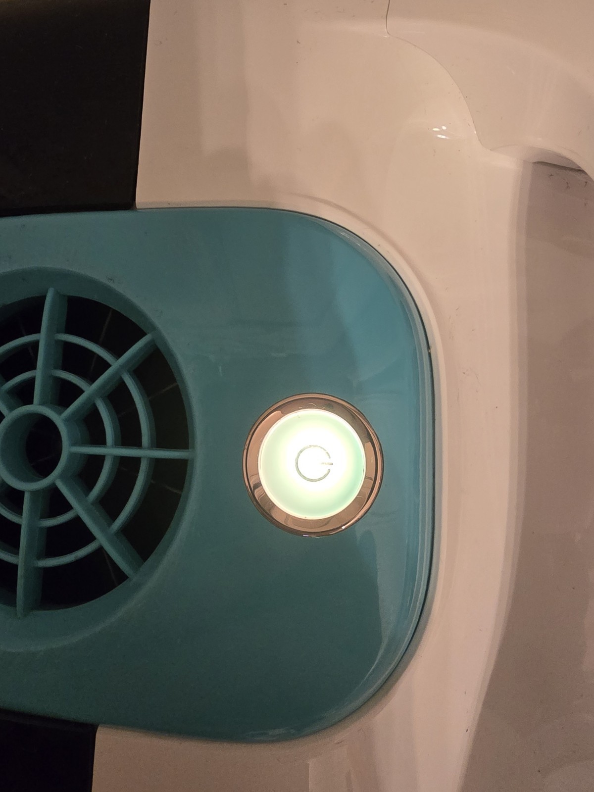 Aiper Scuba L1 Cordless Robotic Pool Cleaner for Above-Ground Pools Read Descrip