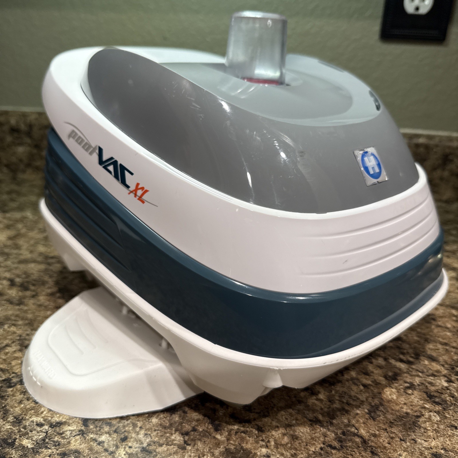 Hayward Pool Vac XL Suction Side Pool Cleaner for Concrete/Gunite Pools