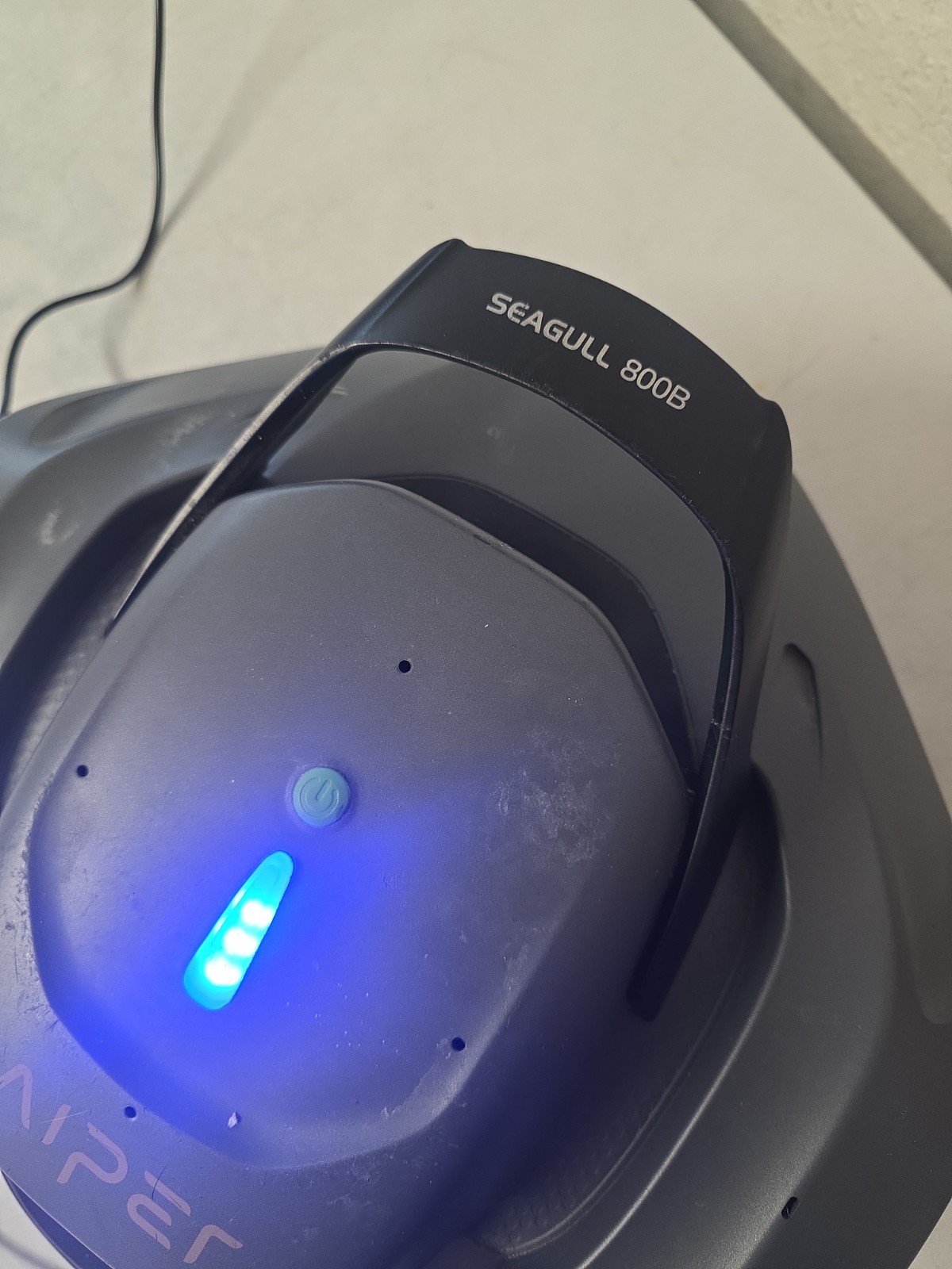 Aiper SEAGULL 800B Cordless Robotic Pool Cleaner Vacuum Above Ground Black