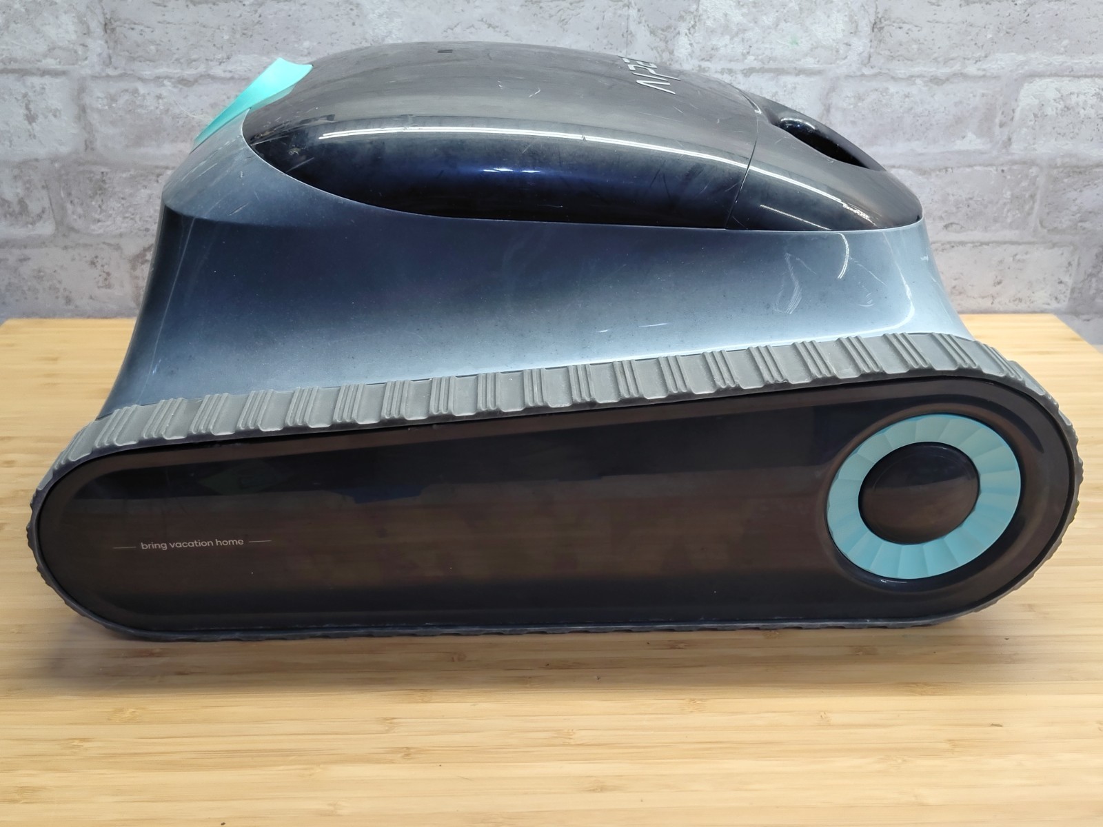 AIPER Scuba S1 Cordless Robotic Pool Vacuum – Wall Climbing | Vacuum Only