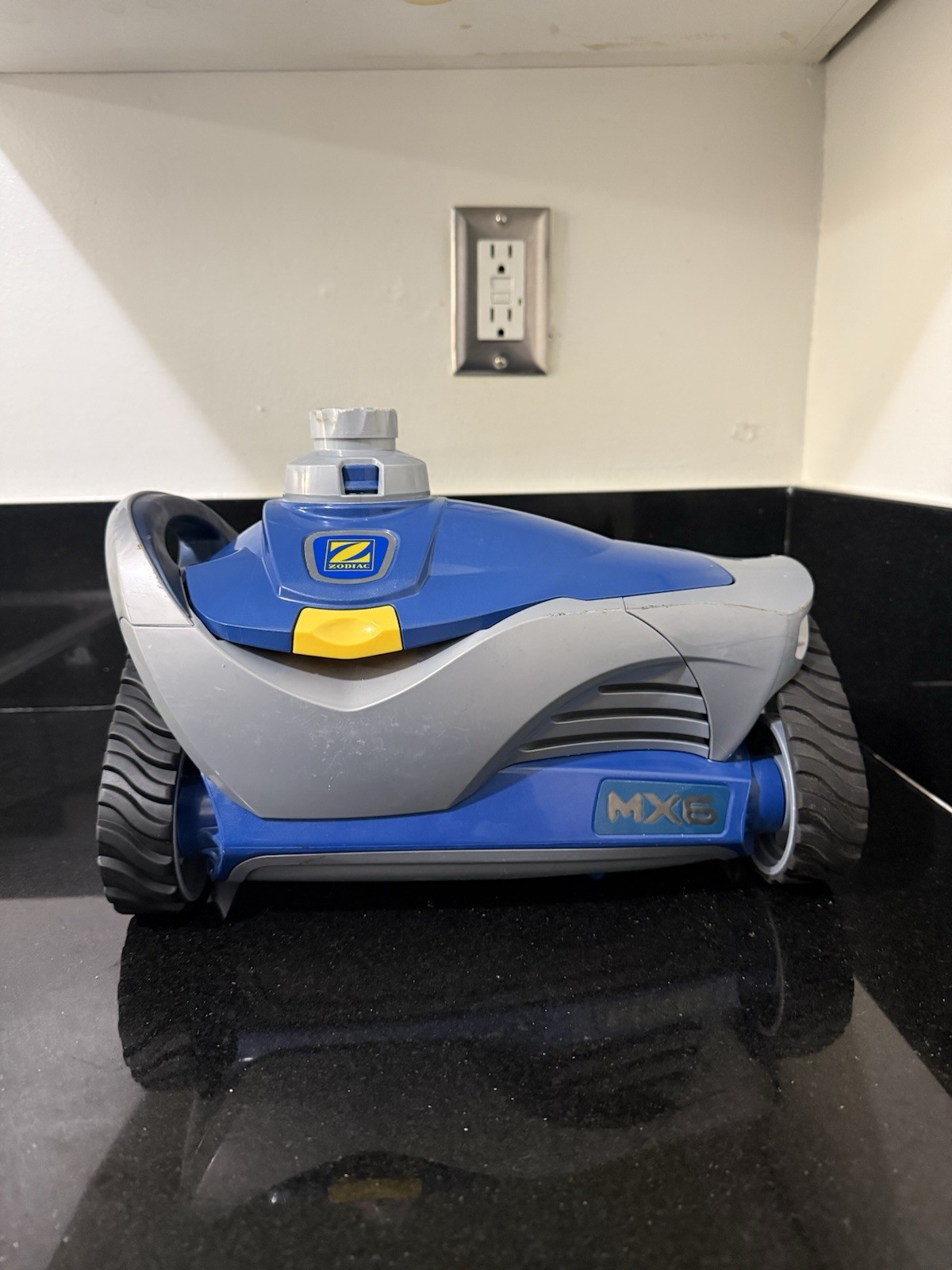 Mx6 Zodiac Pool Vacuum