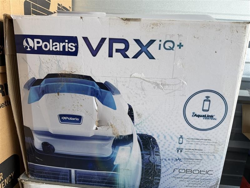 Polaris – VRX iQ+ Robotic Pool Cleaner with iAquaLink Control