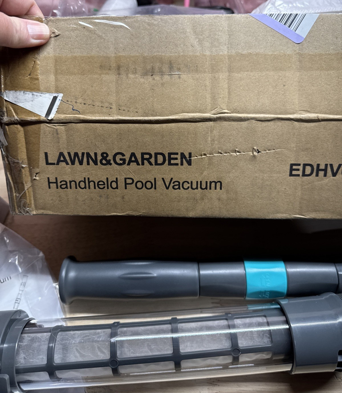 Handheld Pool Vacuum Cordless Rechargeable Pool Cleaner Extension Poles 5.2ft