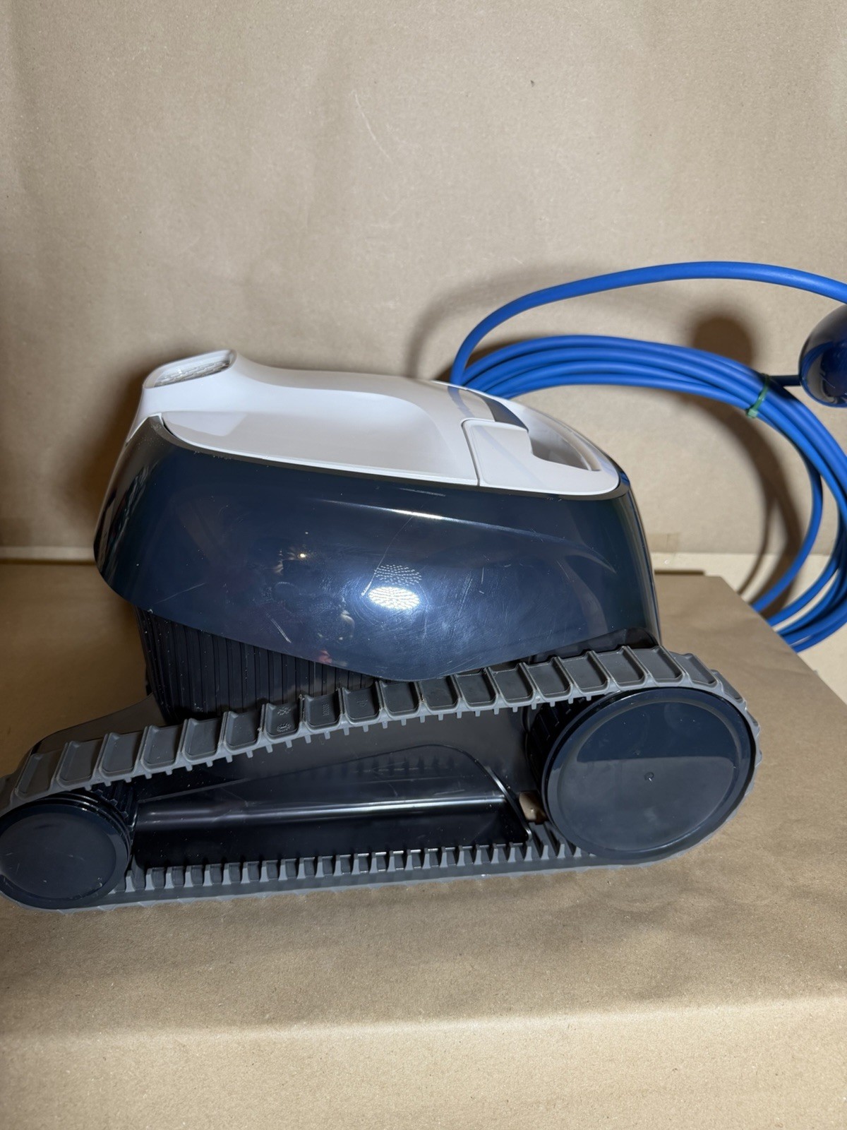 Maytronics Dolphin Explorer E20 Robotic Pool Cleaner (Used Once).
