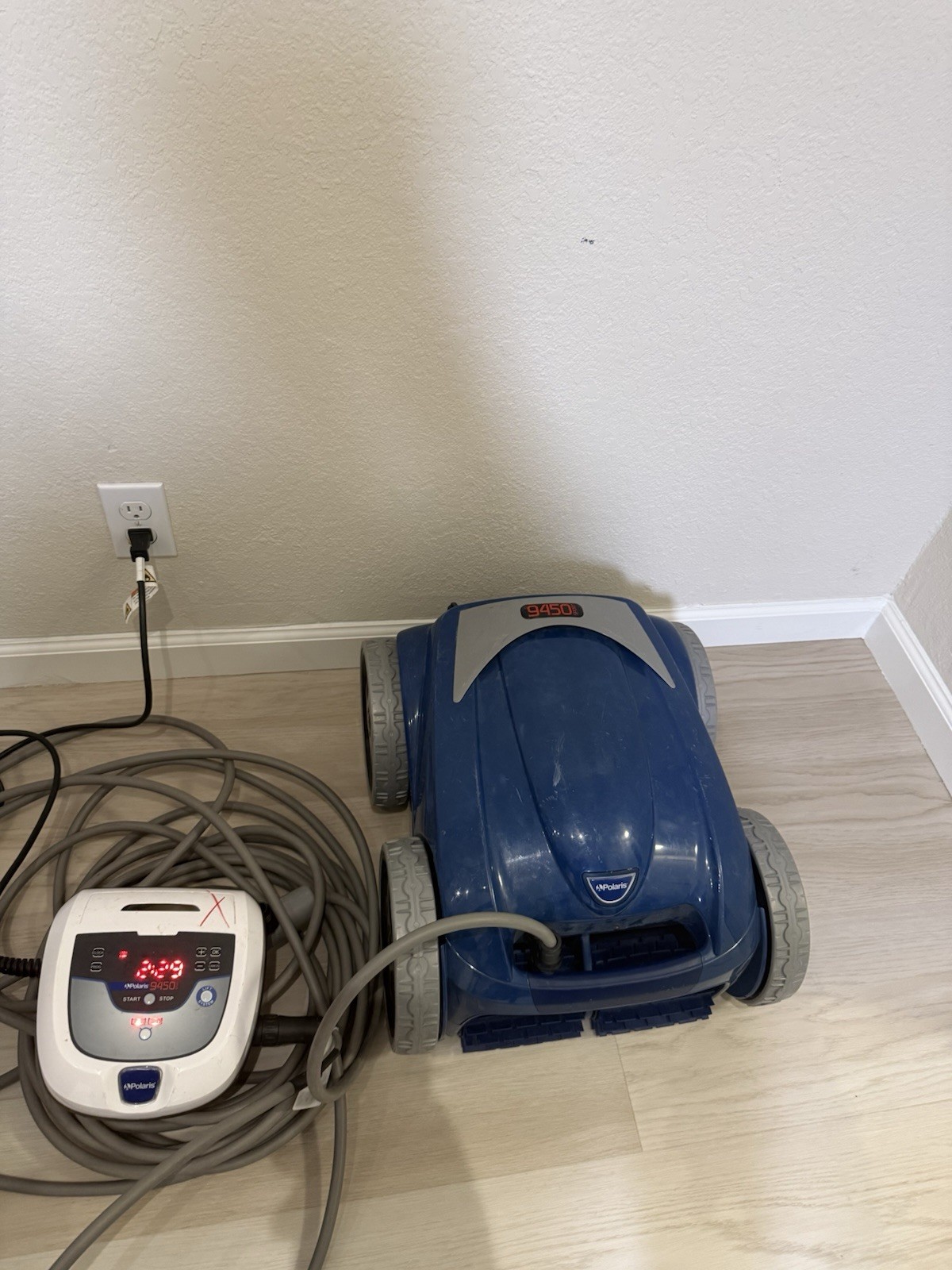 Polaris 9450 Sport 4WD Robotic Inground Swimming Pool Cleaner Tested