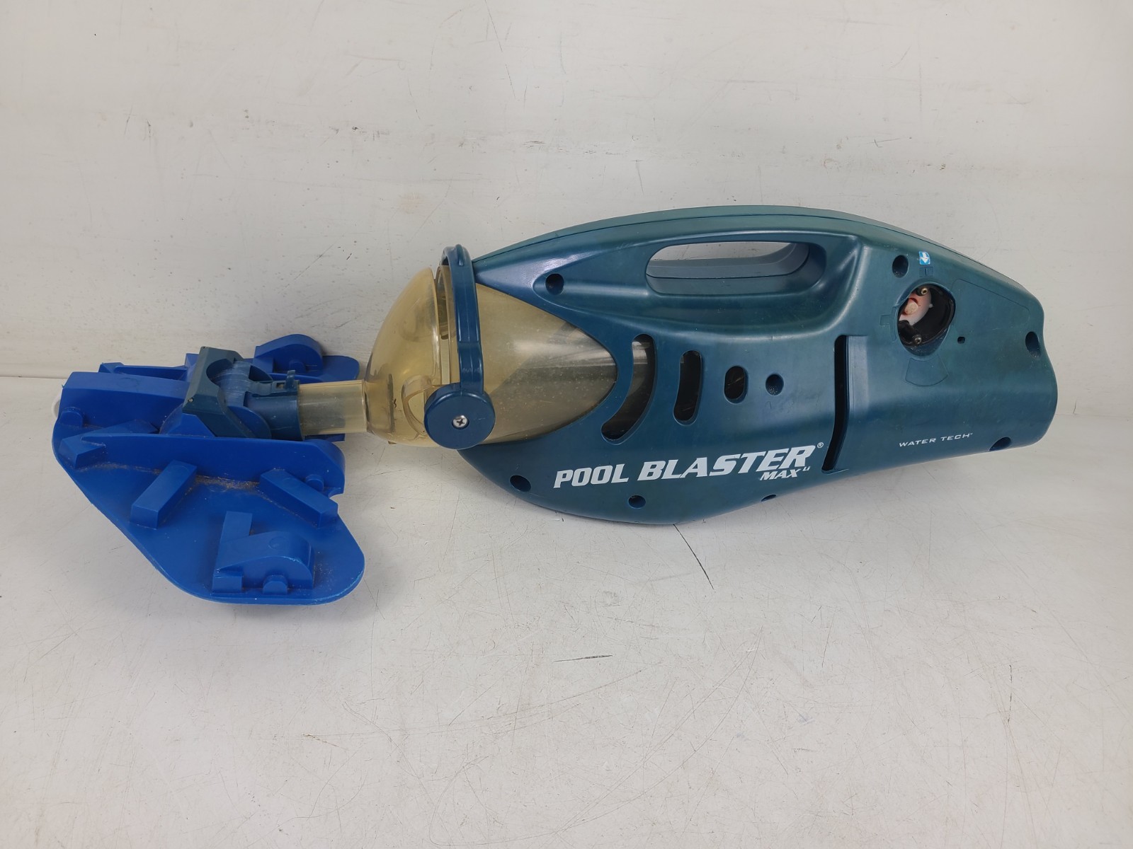 Pool Blaster Max Li Cordless Pool Vacuum Inground & Above Ground Pools