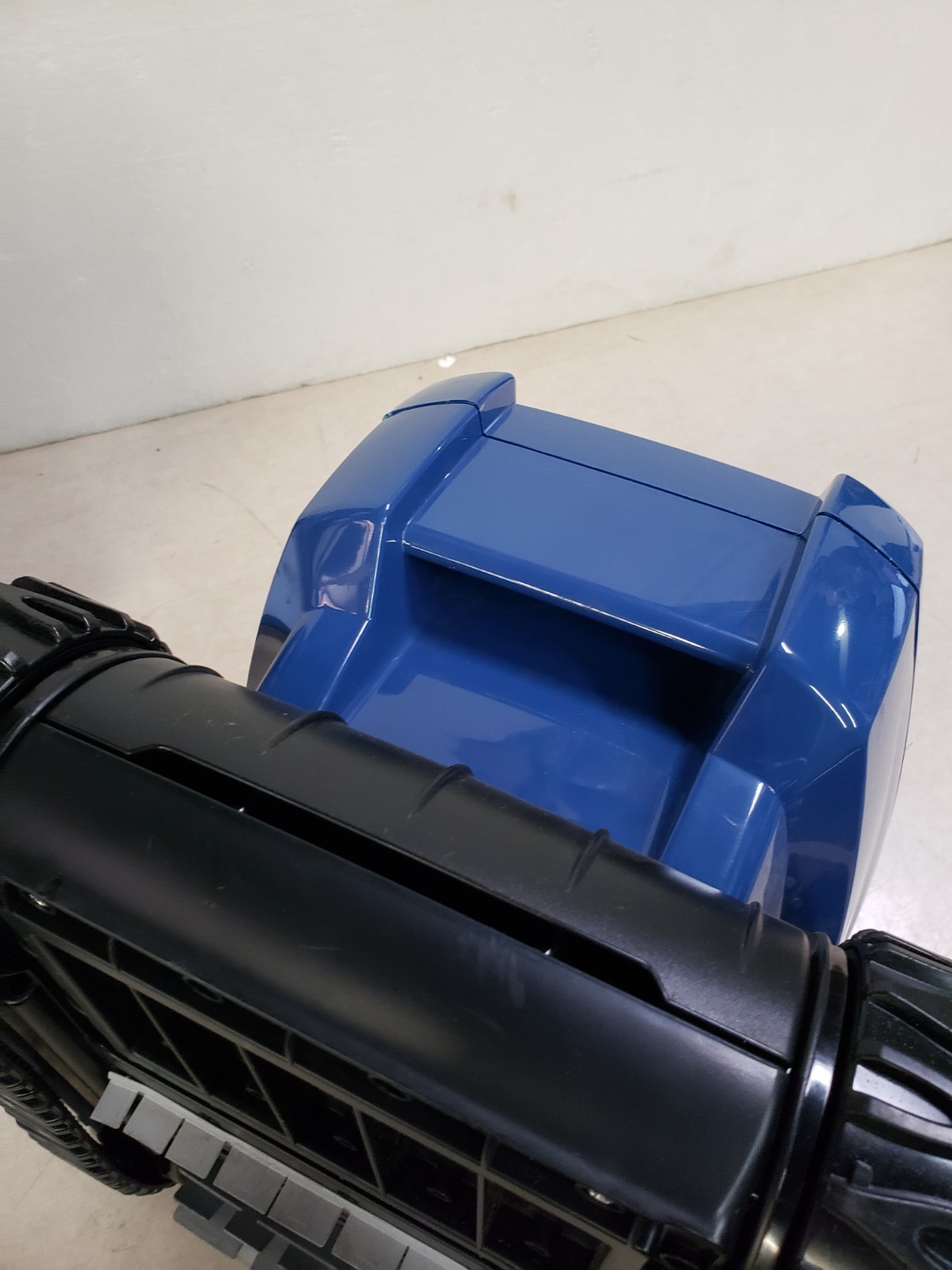 Polaris 7240 Premium Robotic Pool Cleaner – CLEANER UNIT ONLY