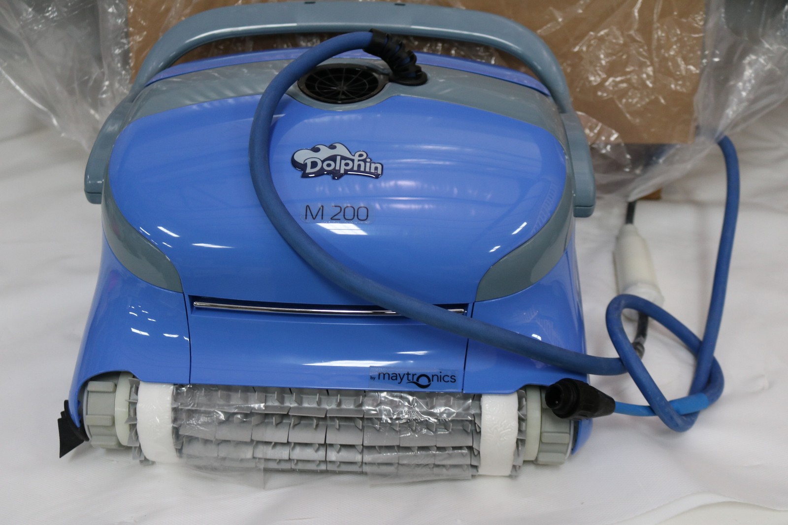 Maytronics Dolphin M200 Automatic Pool Inground Robitic Cleaner DEMO UNIT ONLY