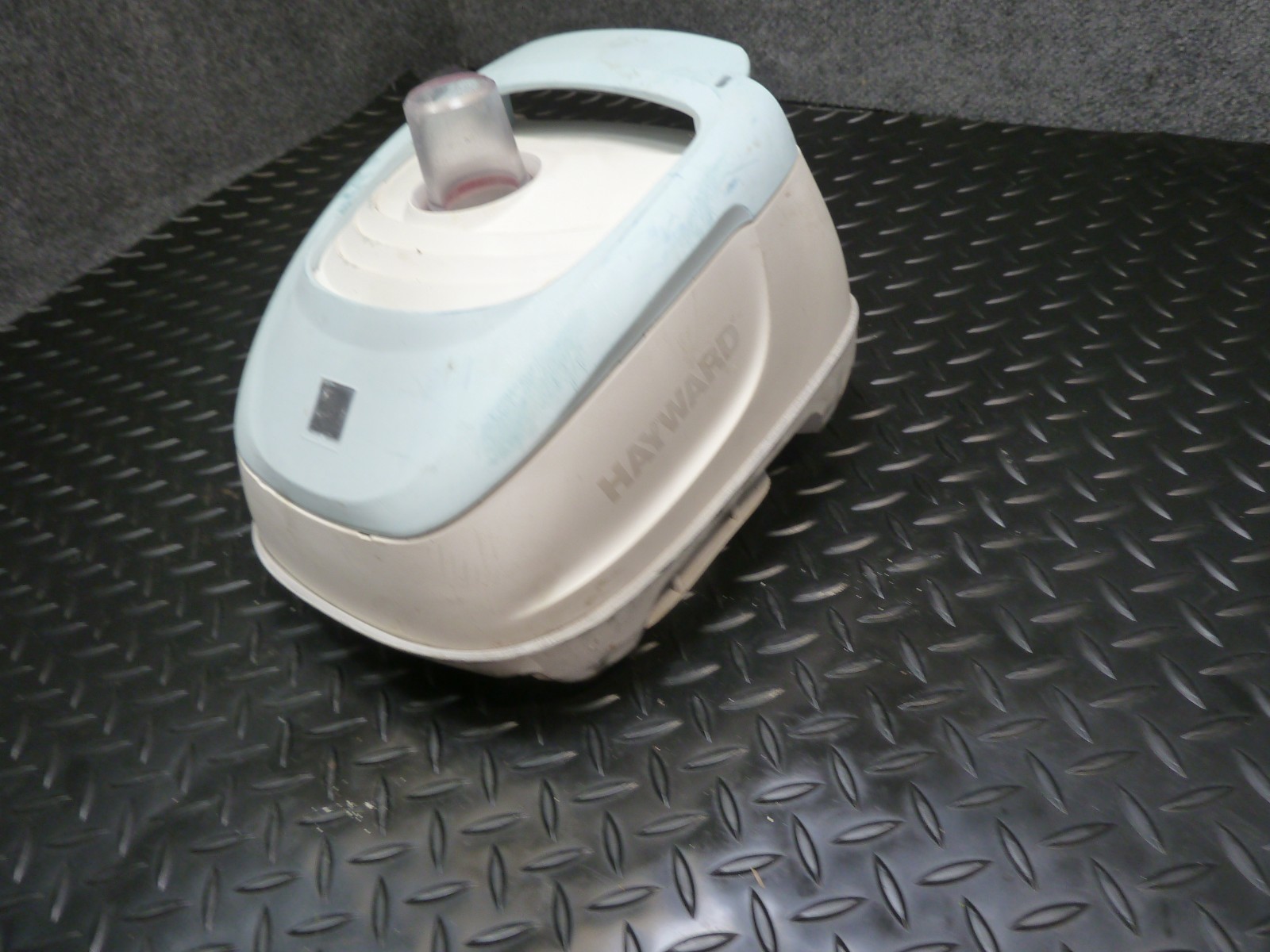 Hayward Navigator v-flex Pool Cleaner blue