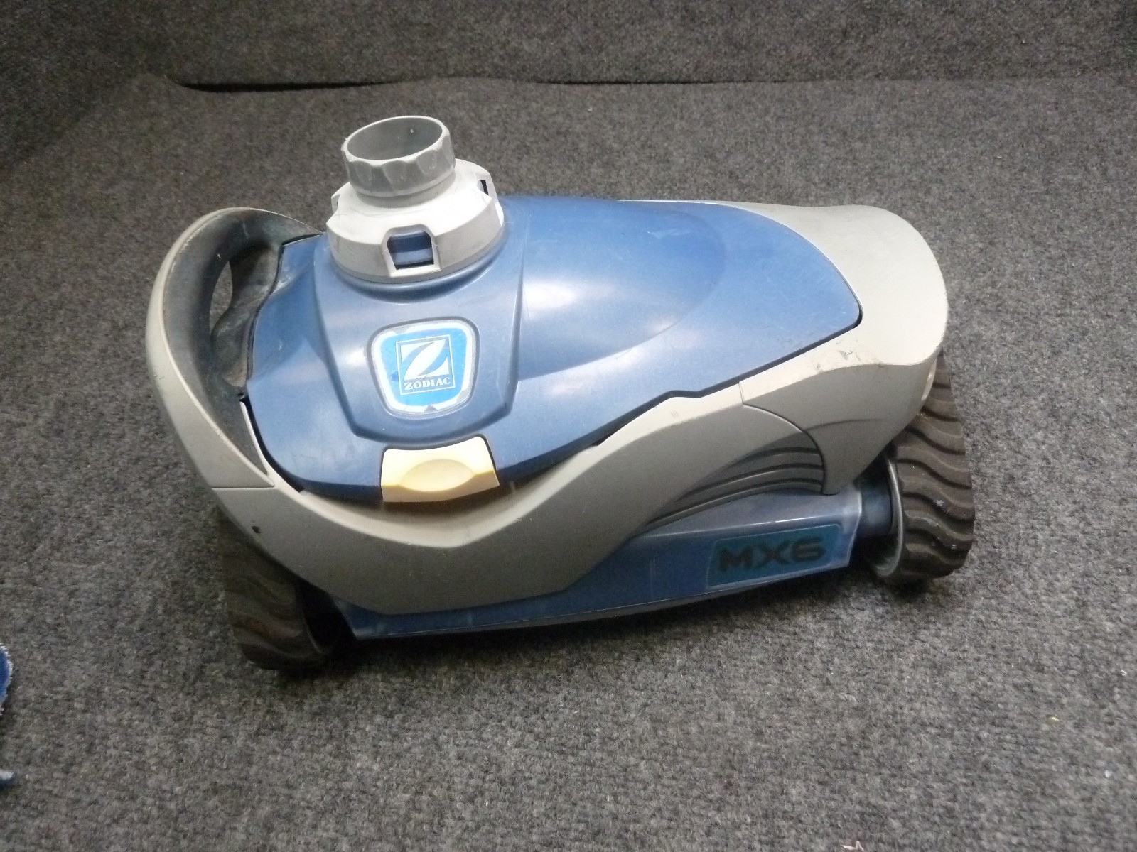Mx6 Zodiac Suction Pool Cleaner Pool Sweep blue