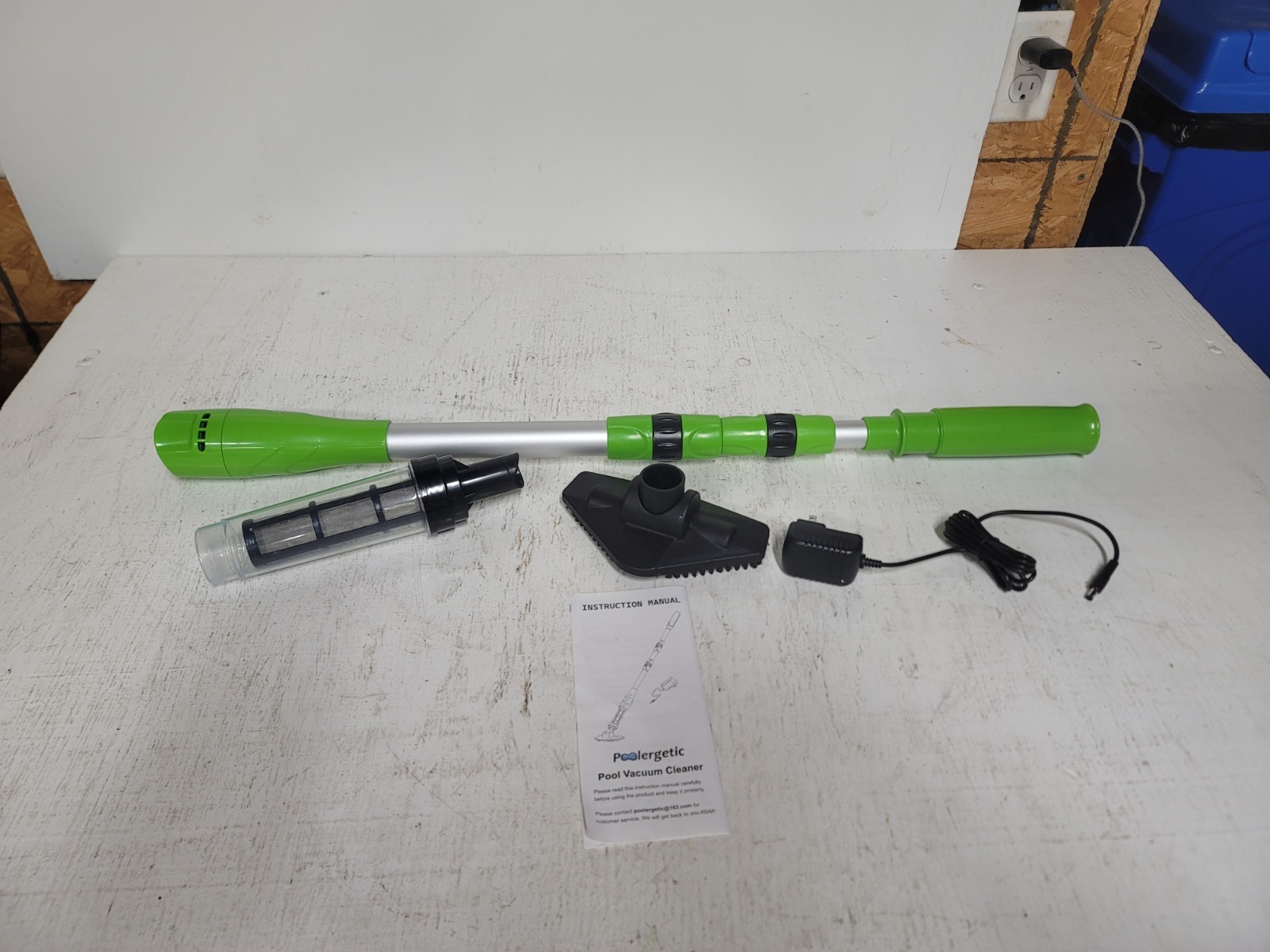 Poolergetic Pool Vacuum Cleaner Green/Black Brush Nozzle & Power Cord OPEN BOX