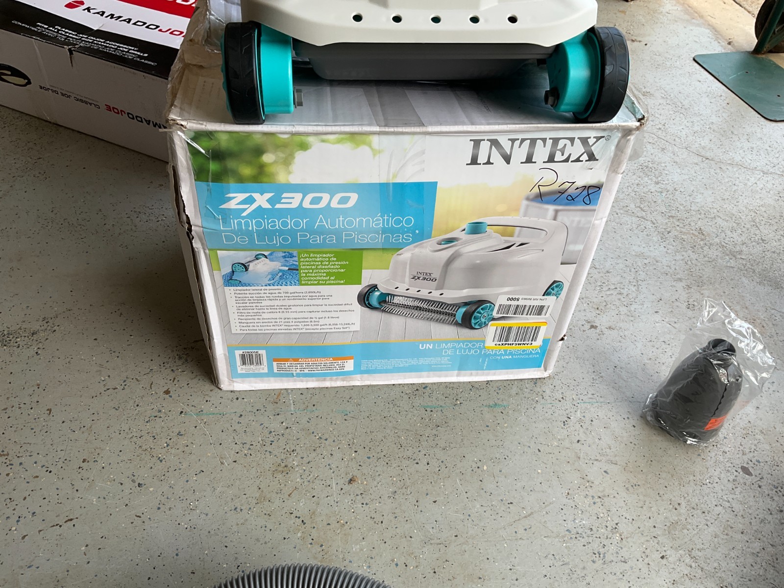 Intex 28005E ZX300 Deluxe Pool Cleaner, Gray