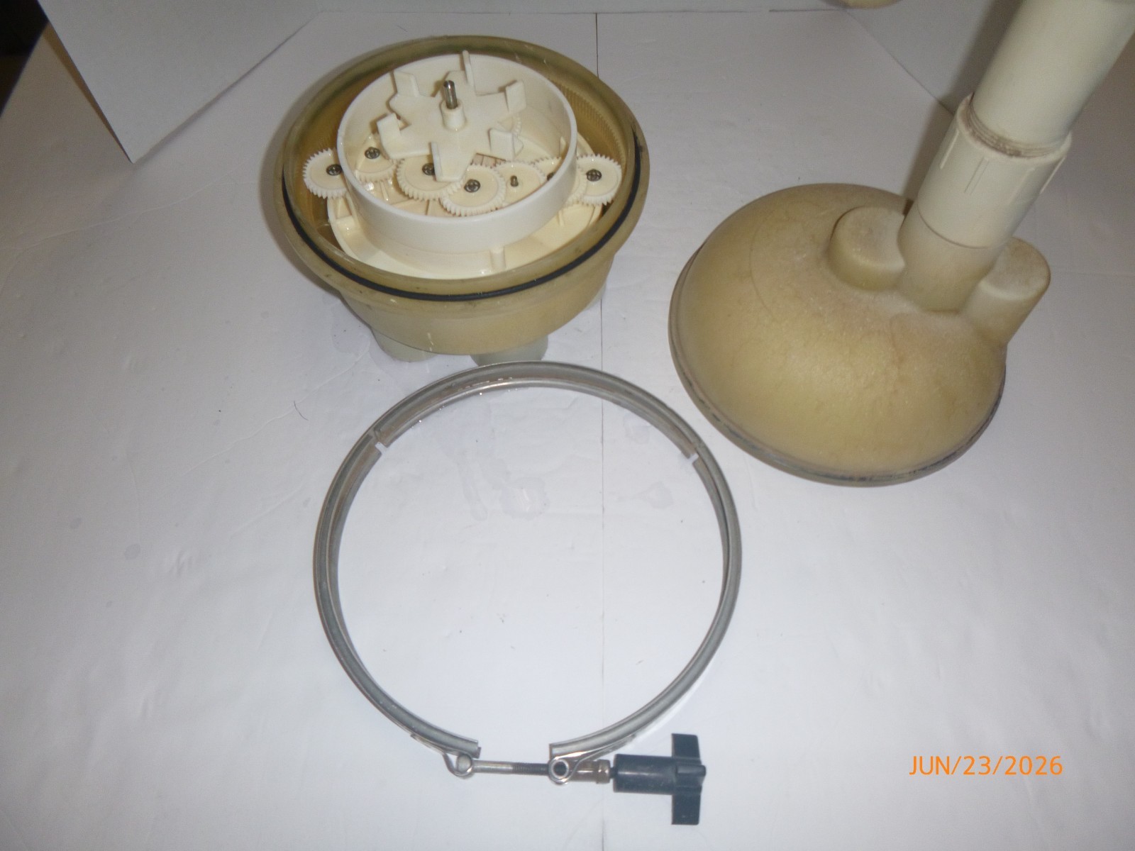 A&A Manufacturing 6 Port Valve, 2″ Top Feed, 1 1/2″ Ports – Free Shipping