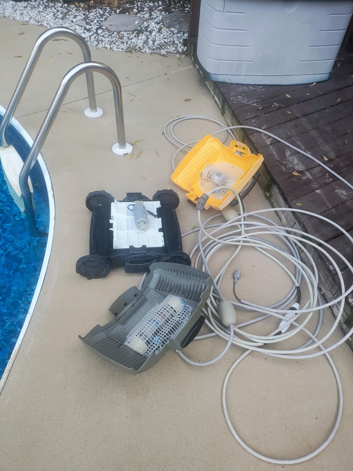 aquabot pool cleaner robot