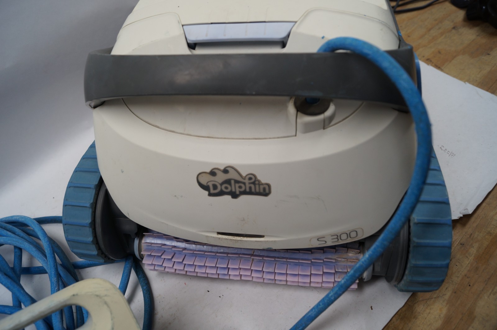 Maytronics IoT115 Dolphin S300 Robotic Pool Cleaner Wi-Fi READ PoR OFC